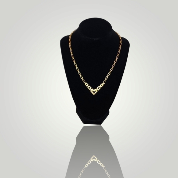 3 for $15-Gold Chain Link Necklace With "V" Chain Detail - Picture 1 of 6